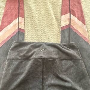 Alo Yoga Leggings with Pink and Gray Accents